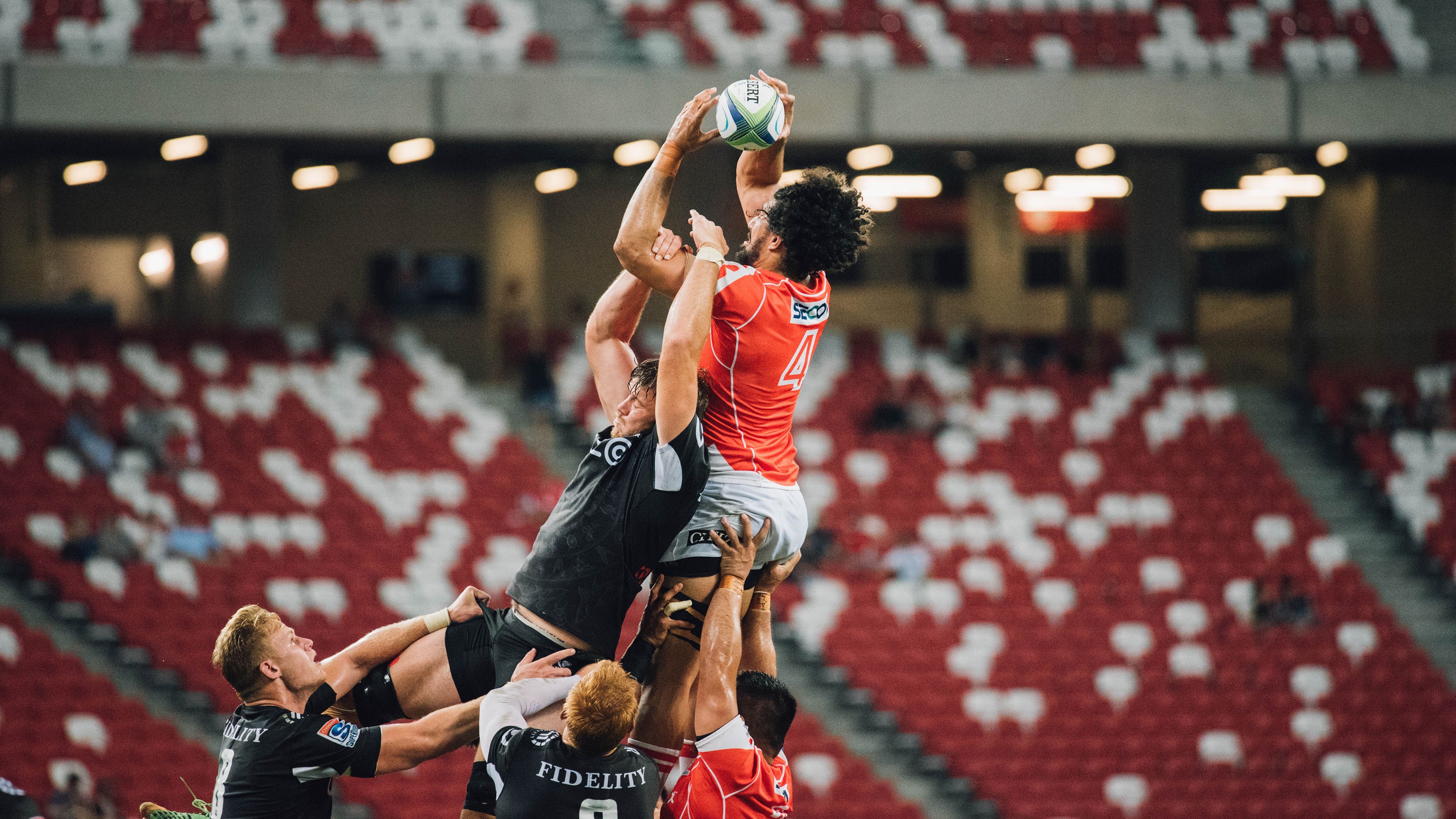 kaiyun官方入口登录-托桑·埃夫布奥姆万成为NBA国际化象征，埃托奥与布冯相视一笑